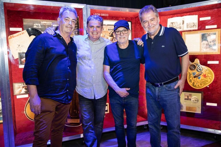 Con la presencia de Juan Carlos Baglietto presentaron el Museo del Rock en Buenos Aires